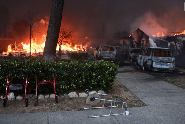 Movie, TV stars flee homes as Los Angeles wildfires burn