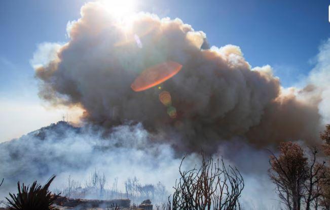 Los Angeles Wildfires Devour Thousands Of Homes Death Toll Rises To 10