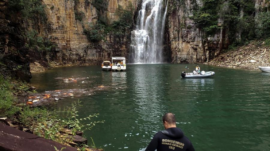 Brazil cliff collapse kills at least six