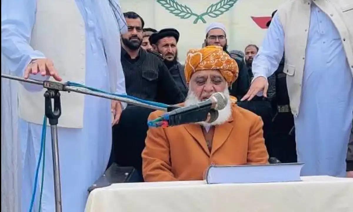 حکومت اور پی ٹی آئی کے مابین مذاکرات میں بظاہر کوئی پیشرفت نظر نہیں آ رہی، مولانا فضل الرحمان