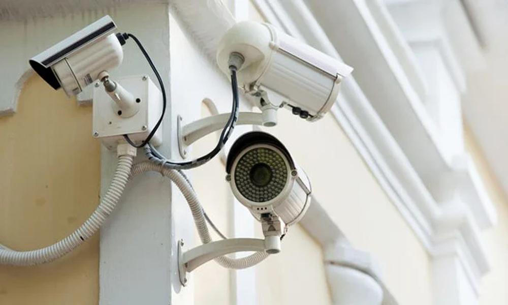 Govt to install CCTV cameras in Karachi colleges