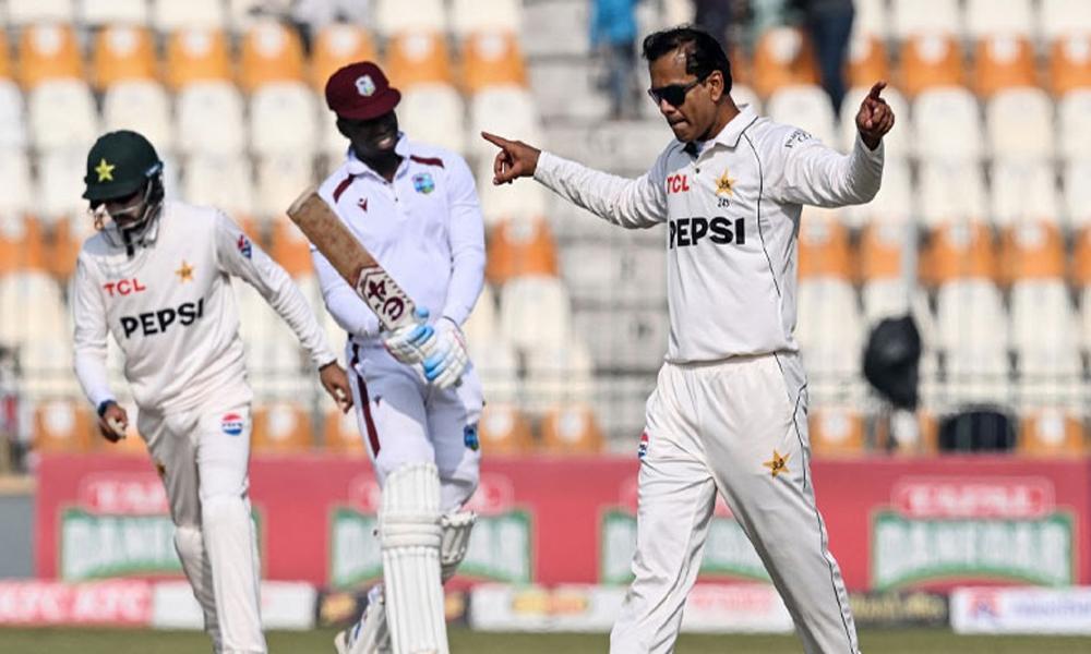 2nd Test: Pakistani spinners dominate, 9 WI players out