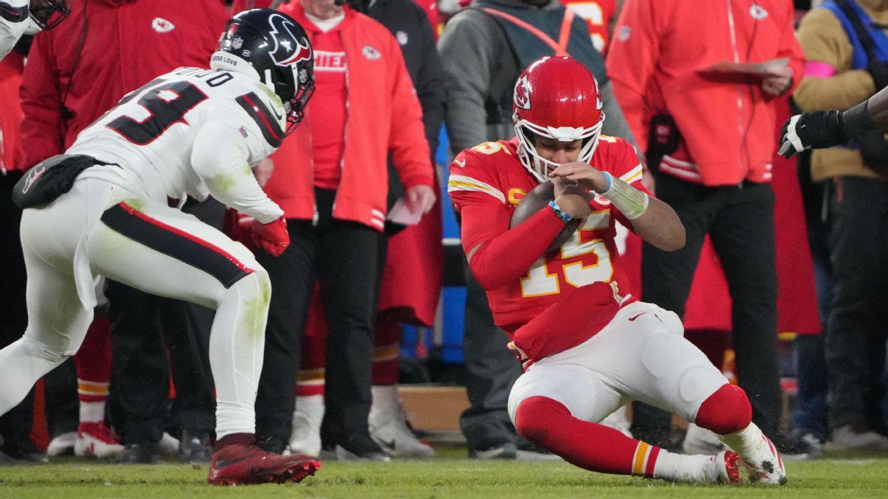 Amid Mahomes angst, NFL eyes replay on slides