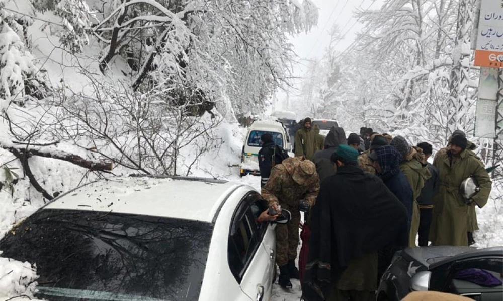 Ban on tourists visiting Murree extended for next 24 hours