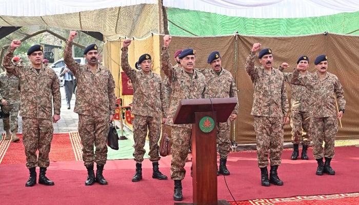 COAS reaffirms Pakistan’s commitment to Kashmir cause on solidarity day