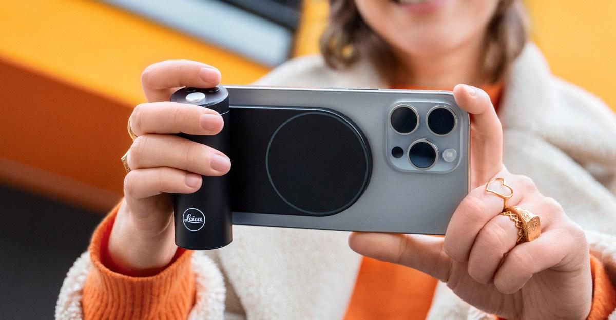 Leica made a $329 iPhone camera grip