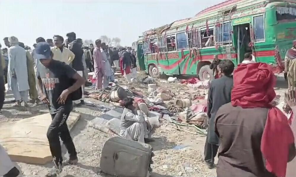 16 pilgrims killed in bus accident going to Lal Shahbaz Qalandar's Urs