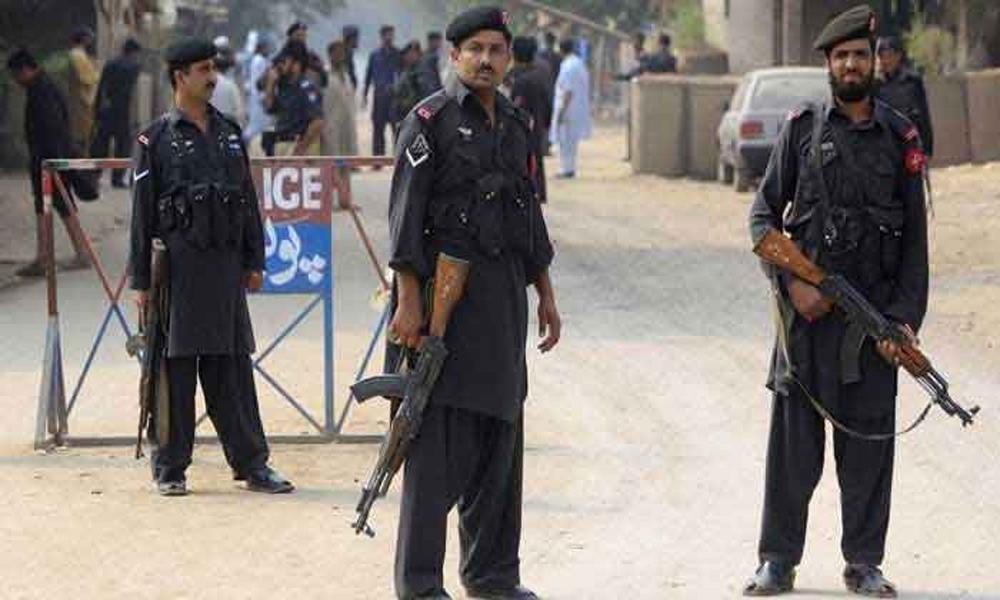 Cop injured in Kohat as terrorists attack police mobile