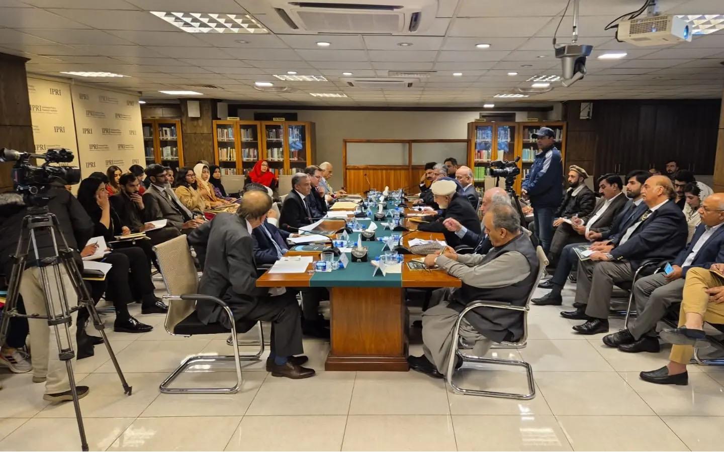 IPRI roundtable calls for new provinces to improve governance, service delivery