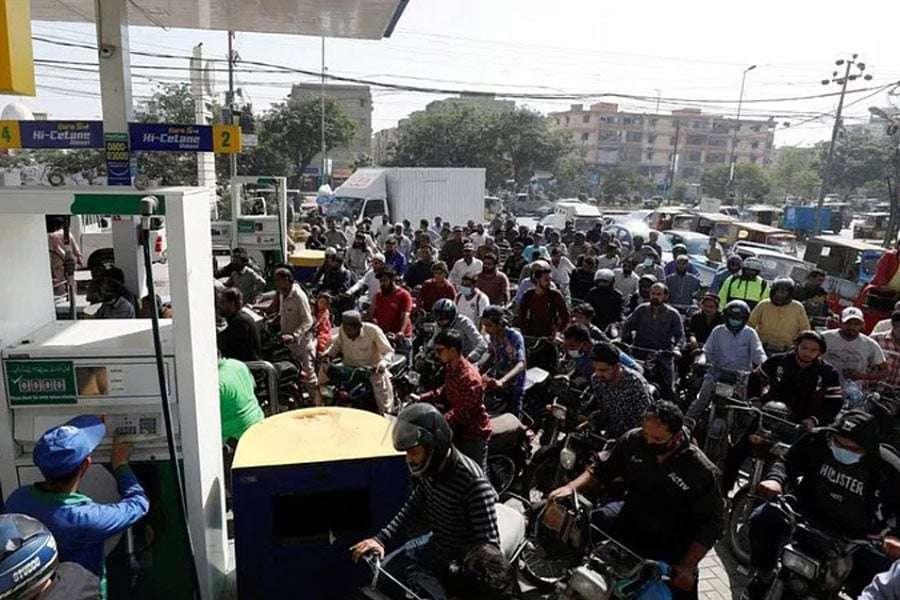 Petrol stations may shut down as dealers oppose deregulation plan