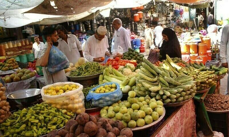 Pakistan’s inflation outlook: Small rise in March, long-term decrease predicted