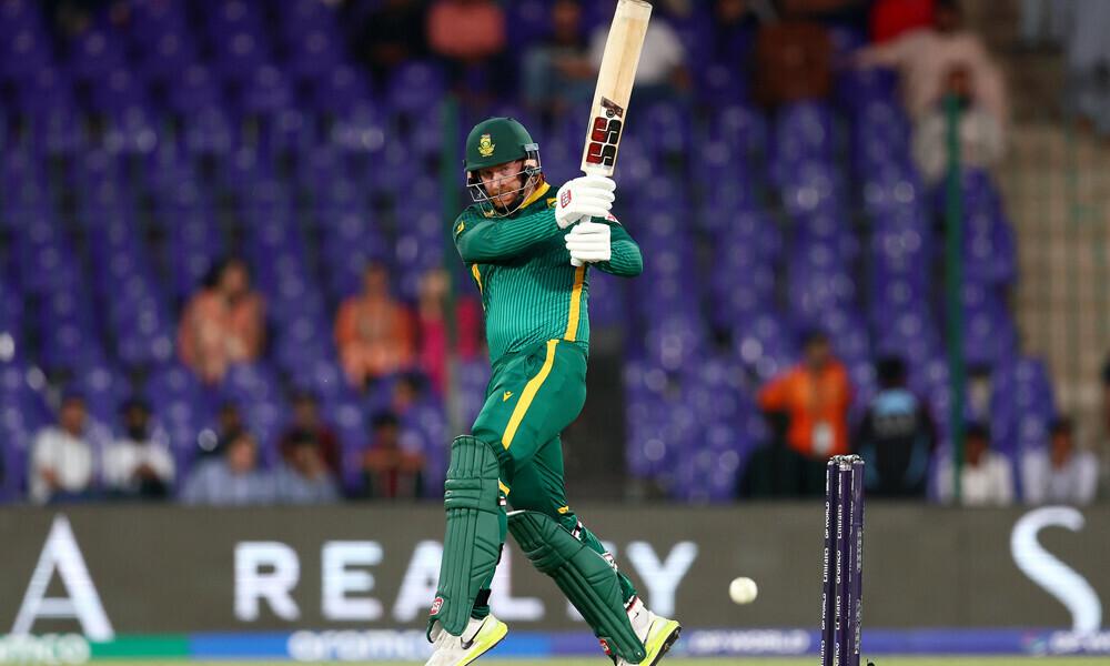 South Africa upstage hapless England to reach Champions Trophy semis