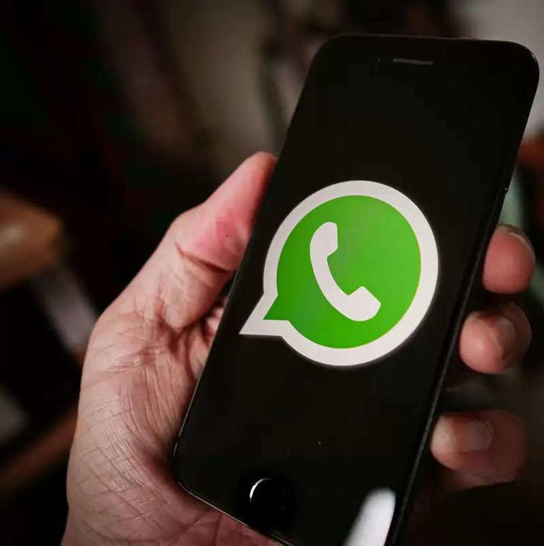 WhatsApp introduces AI feature for group chat profile pictures