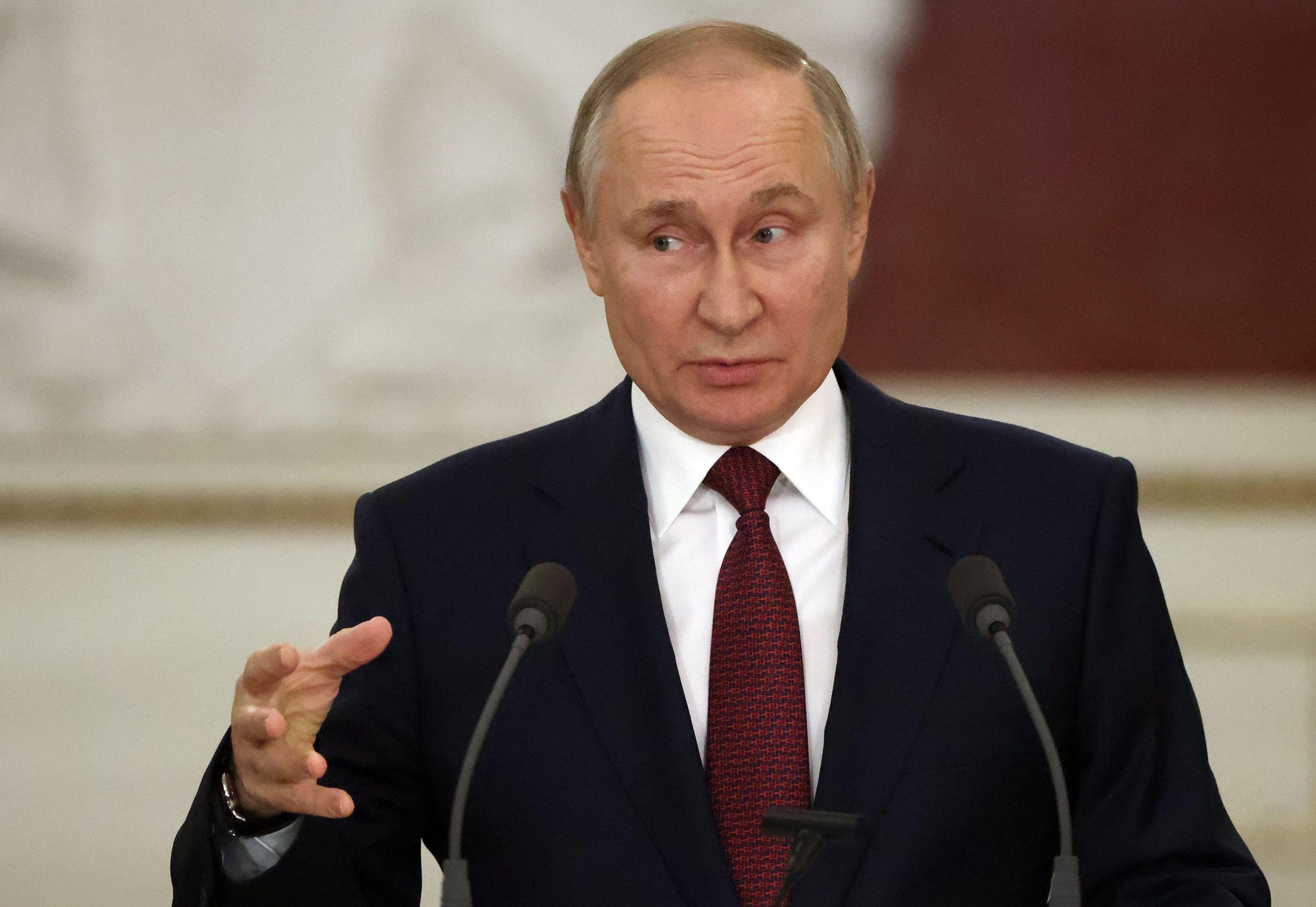 Putin calls for further talks on US-Ukraine peace plan details