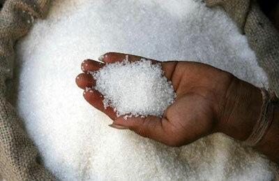 Sugar prices drop by Rs2 in Karachi wholesale market