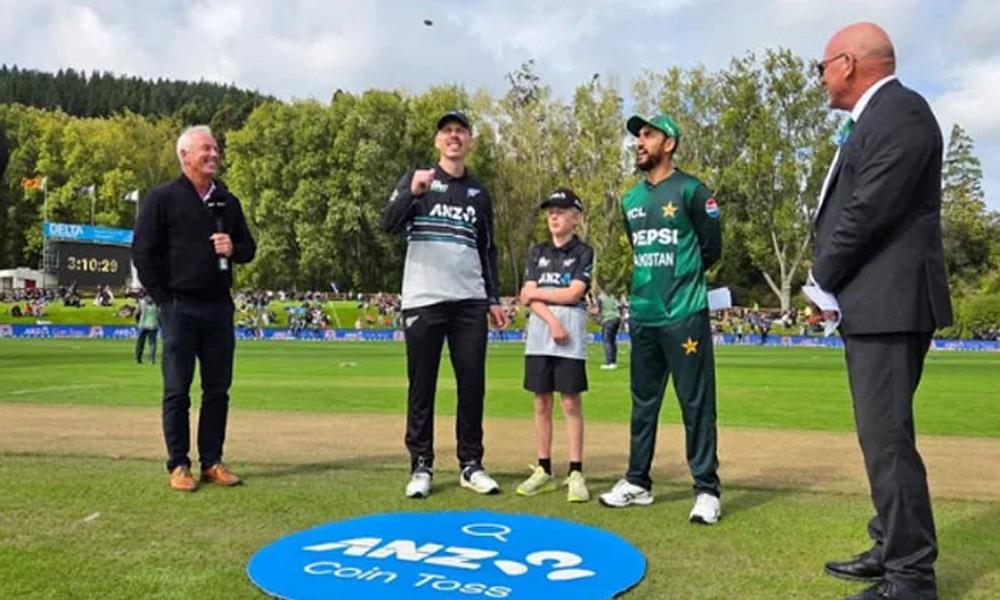 2nd T20: New Zealand win toss to bowl against Pakistan