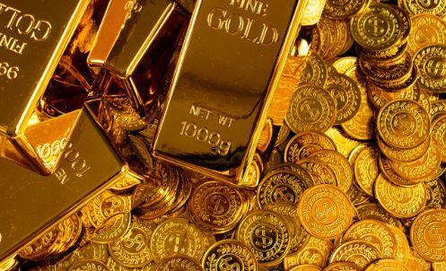 Gold breaks records: Investors turn to precious metal amid rising inflation