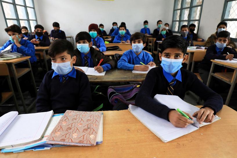 تعلیمی ادارے بند کرنے کا حتمی فیصلہ 17 جنوری کو ہوگا