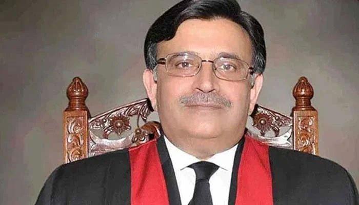 جسٹس عمر عطا بندیال کی بطور چیف جسٹس پاکستان تعیناتی کا نوٹیفکیشن جاری