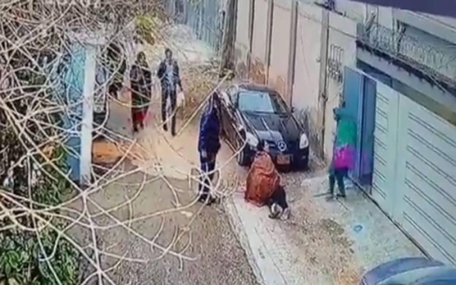 کراچی : شاہ رخ کے قتل میں ’ملوث پولیس اہلکار‘ نے خودکشی کرلی