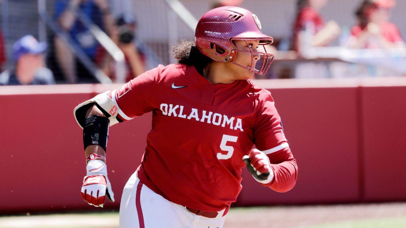 College softball rankings after Week 12: Are the Sooners back on top?