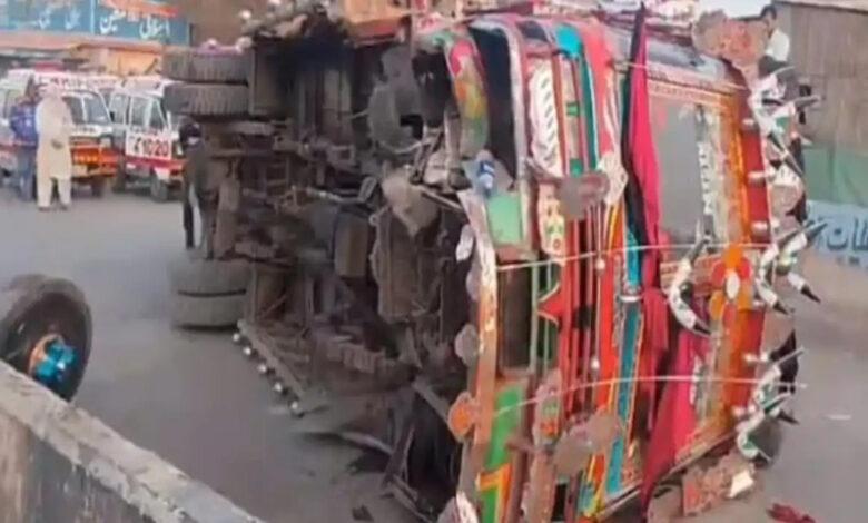Four dead, several injured in Karachi road accidents