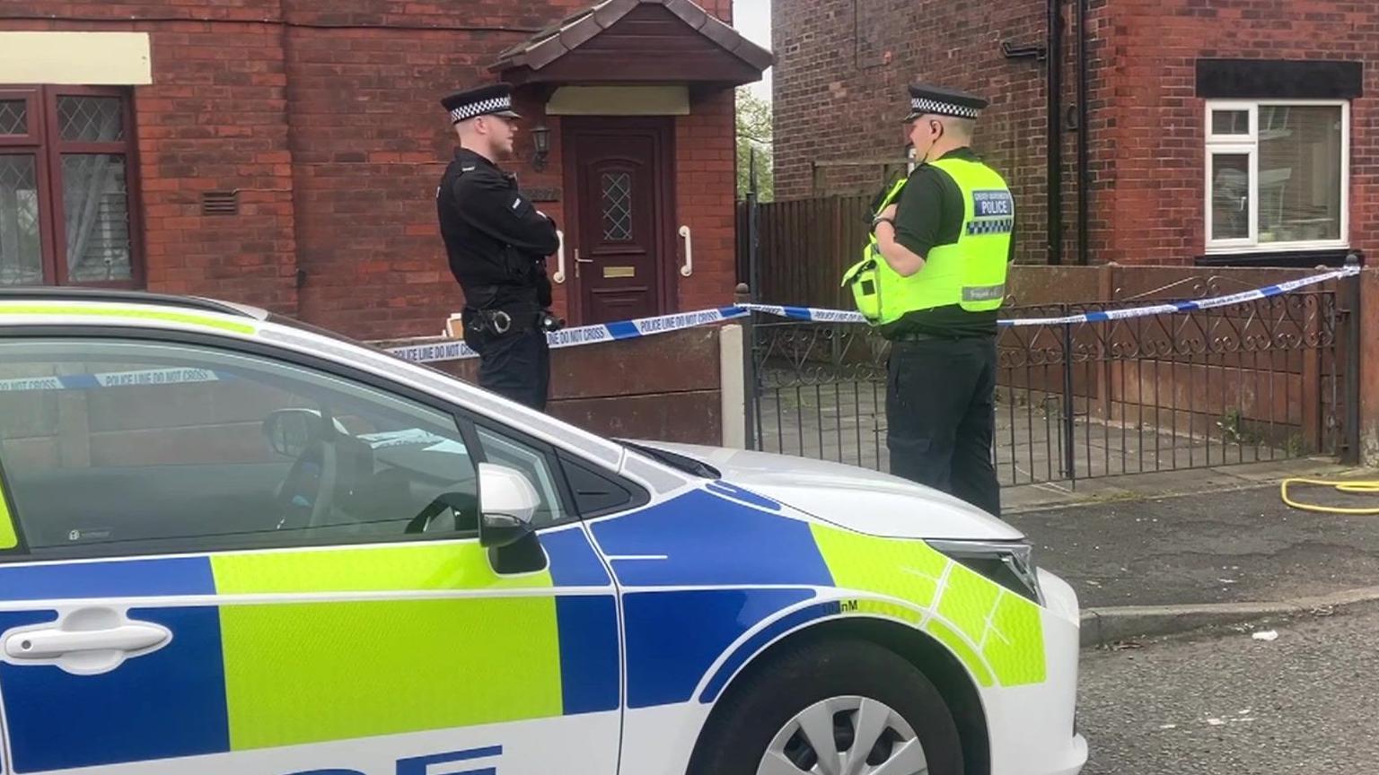UK police arrest eight, including seven Iranians, in counter-terrorism raids