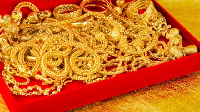 سونے کی قیمت میں مسلسل تیسرے روز اضافہ،فی تولہ کتنے کا ہو گیا؟