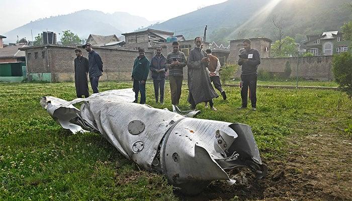 عالمی میڈیا کے بعد فرانس نے بھارتی رافیل تباہ ہونے کی تصدیق کر دی