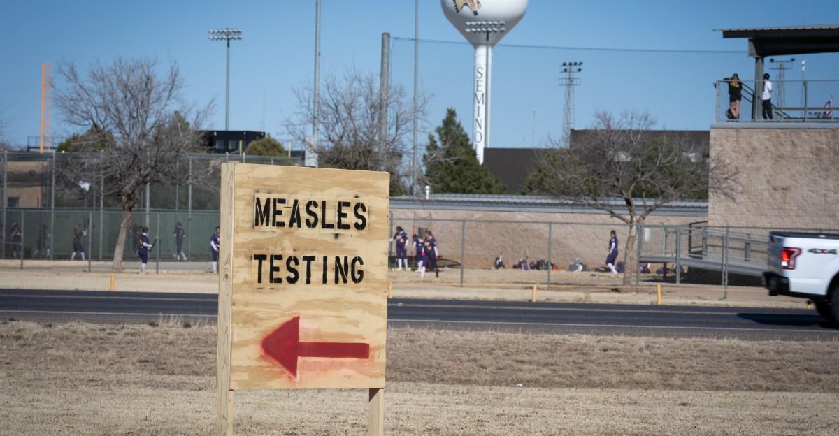 4 charts reveal just how bad the measles outbreak has gotten
