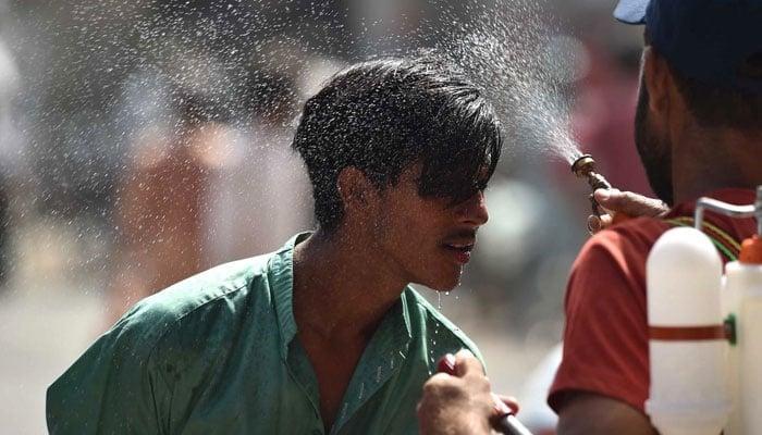 Karachi braces for hot, humid day as temperature hits 36°C