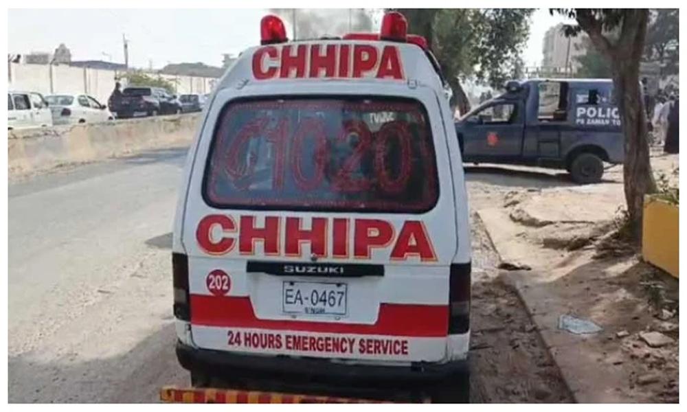 Three family members killed in dumper-car collision in Karachi