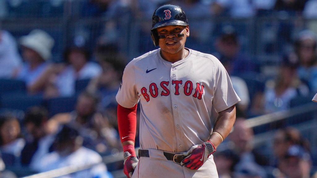 Irked Devers tells Red Sox he won't switch to 1B
