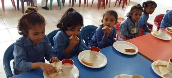 Sindh launches 'school meal program' to combat child malnutrition