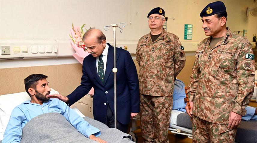 Marka-e-Haq: PM visits CMH, inquires about health of soldiers, civilians