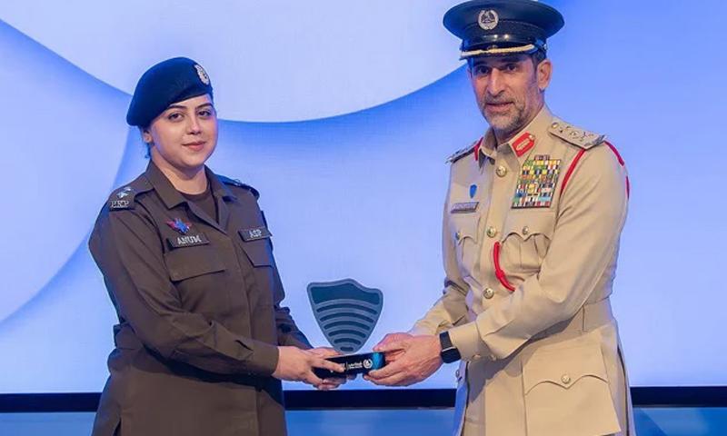 پنجاب پولیس کا بڑا اعزاز،اے ایس پی انعم شیر خان نے ورلڈ پولیس سمٹ کا عالمی ایوارڈ جیت لیا