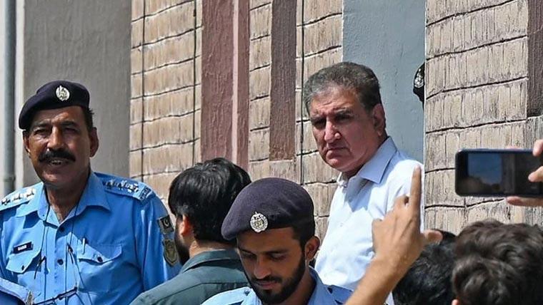 پی ٹی آئی رہنما شاہ محمود قریشی کی طبیعت ناساز، اسپتال منتقل کر دیاگیا