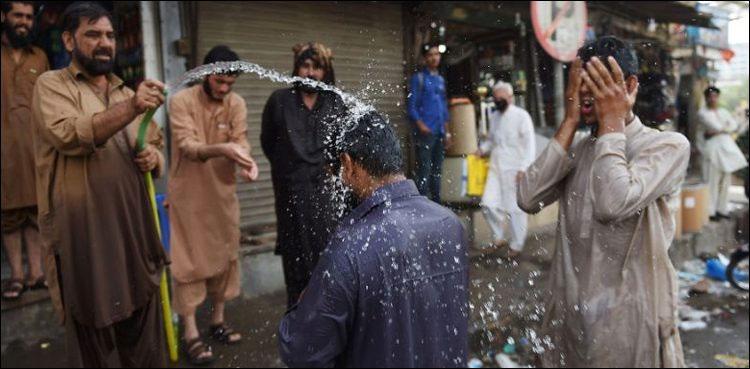 Severe Heatwave Grips Pakistan
