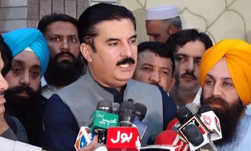 کے پی میں علی بابا چالیس چوروں کی حکومت ہے، اربوں روپے کے اسکینڈلز سامنے آرہے ہیں،فیصل کریم