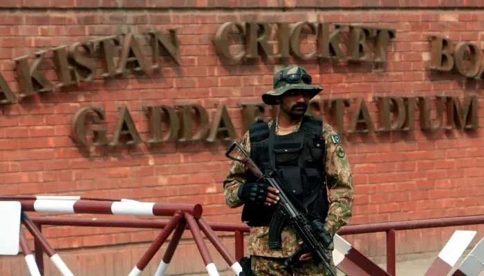 پاک بنگلہ دیش ٹی ٹوئنٹی سیریز، سکیورٹی انتظامات کے لیے پاک فوج کی تعیناتی کی منظوری