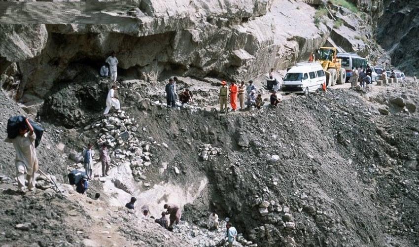اسکردو :سیر کے لیے آئے گجرات کے 4 دوست گاڑی حادثے میں جاں بحق 