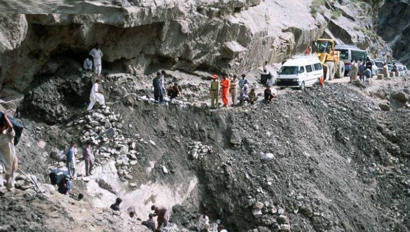 Four tourists from Gujrat die in Skardu road mishap
