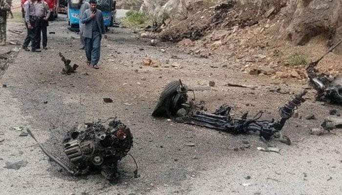 Quetta blast leaves two dead, six wounded