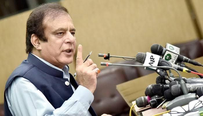 اپوزیشن کےگرینڈ الائنس میں شمولیت اختیار نہ کرنے پر مولانا فضل الرحمان کی مقبولیت  کم ہوئی : شبلی فراز