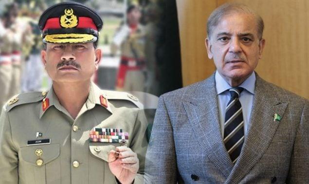 وزیراعظم شہبازشریف اورفیلڈمارشل سیدعاصم منیر اعلیٰ سرکاری وفد کے ہمراہ سعودیہ پہنچ گئے