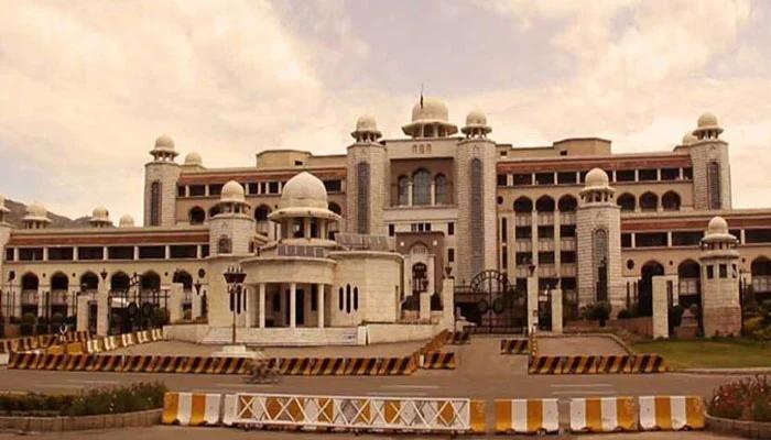 نئے مالی سال کے بجٹ میں وزیراعظم آفس کی سجاوٹ کیلئےبھی فنڈزمختص کرنے کی تجویز