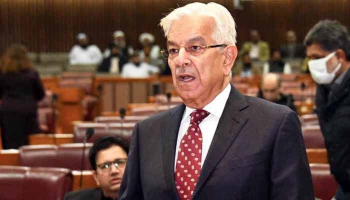 خواجہ آصف اسپیکر سمیت دیگر پارلیمنٹیرینز کی تنخواہوں میں اضافے کیخلاف پھٹ پڑے