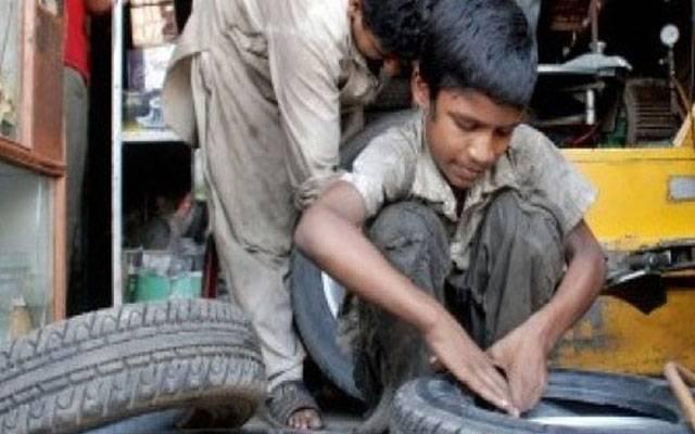 بچوں سے مشقت کے خاتمے کاعالمی دن،  پاکستان میں چائلڈ لیبر کی مجموعی شرح 16.9فیصد ریکارڈ