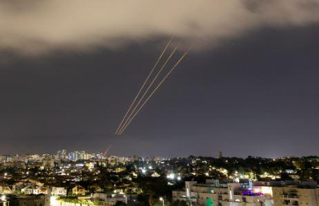 Iran launches retaliatory strike on central Israel
