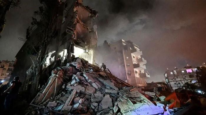 Iran missiles kill 10 in Israel in night of mutual attacks